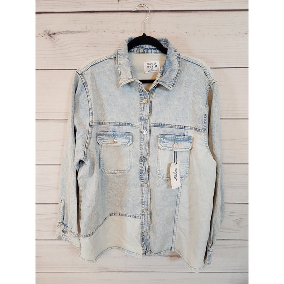 Refuge Women's Light Wash‎ Long Sleeve Denim Button Front Jean Jacket Size S NWT - Picture 1 of 5